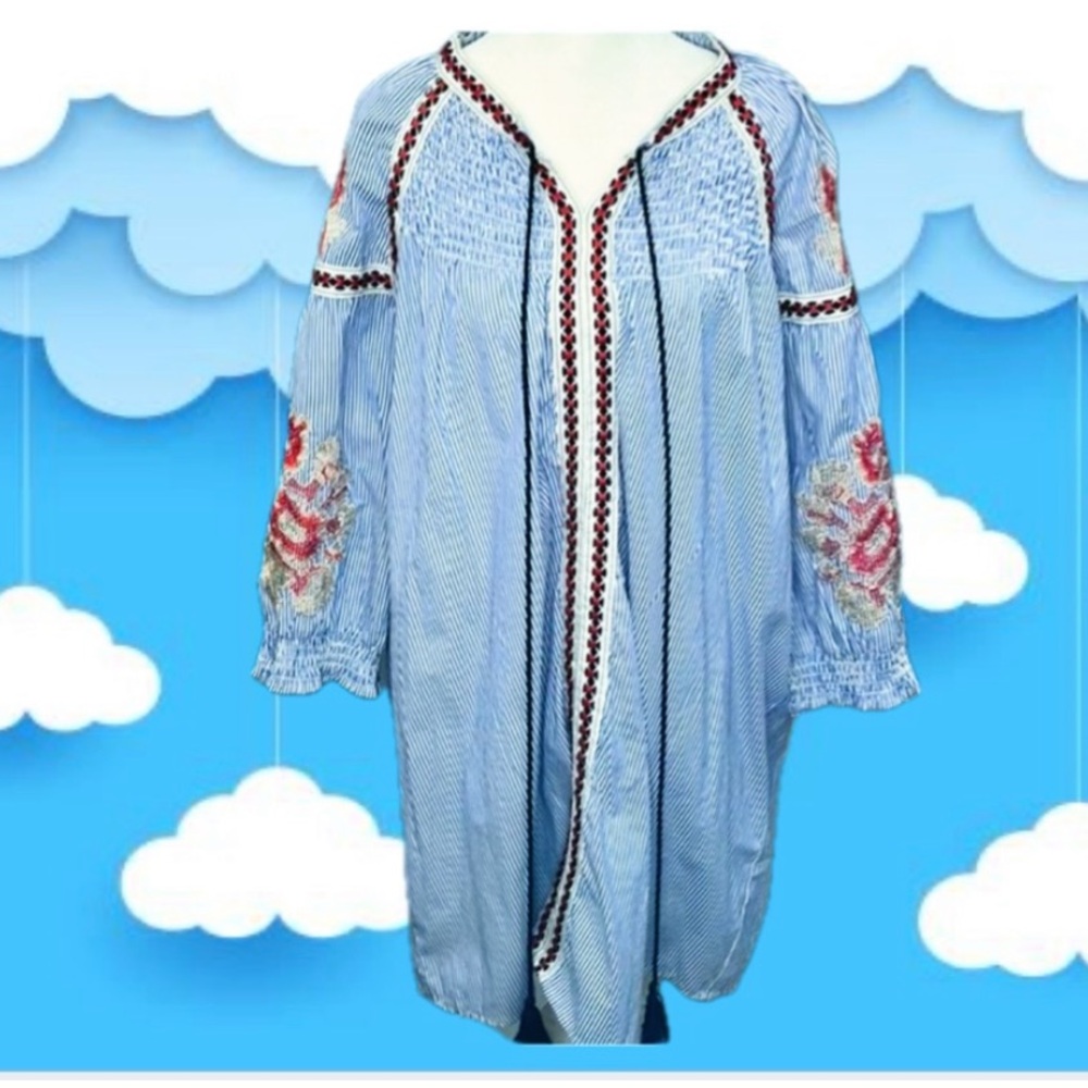 Romeo & Juliet Couture Bohemian MIDI Style Dress